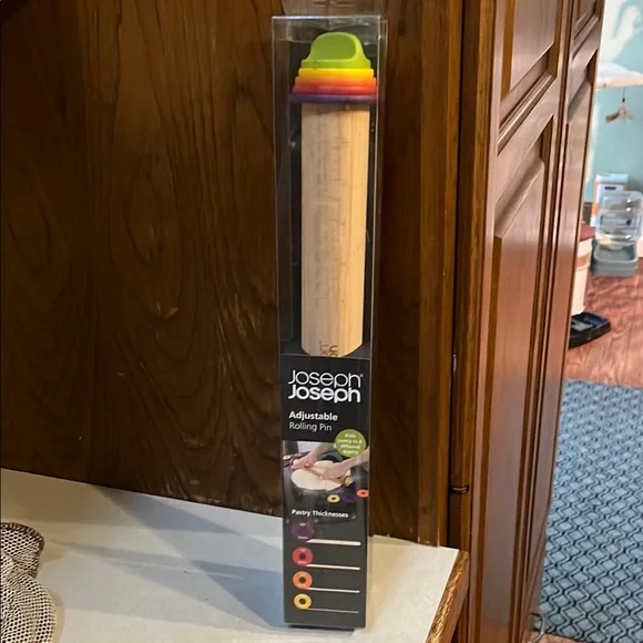 Joseph Joseph Adjustable Rolling Pin - Picture 2 of 5